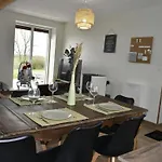 Maison Moderne Avec Terrasse Et Jardin à Beaune-d'allier - Fr-1-489-554 * Beaune d'Allier