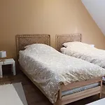 Maison Moderne Avec Terrasse Et Jardin à Beaune-d'allier - Fr-1-489-554 Beaune d'Allier