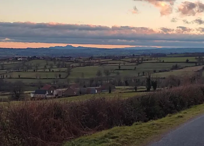 Holiday home Naturel, Proche Montlucon & Neris-les-bains - Fr-1-489-554 *